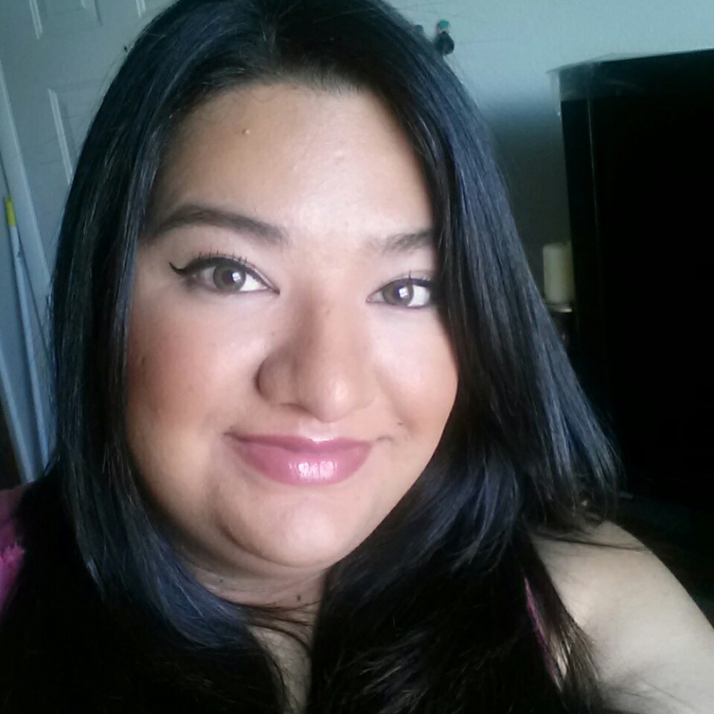 Meet your Posher, Elena